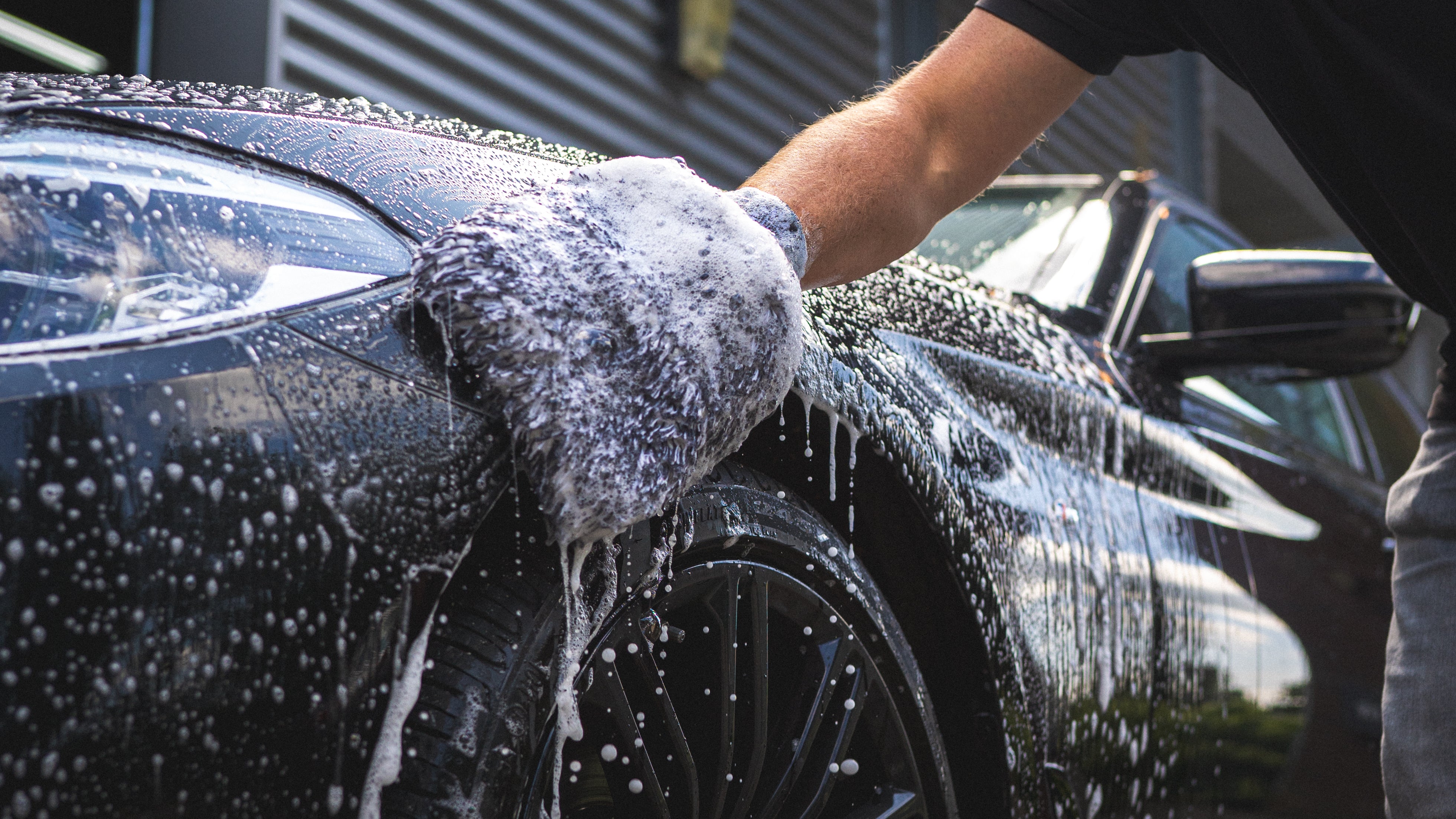 Handwashing vs Car Wash: Benefits of Hand Cleaning Vehicles – The Rag Company Europe